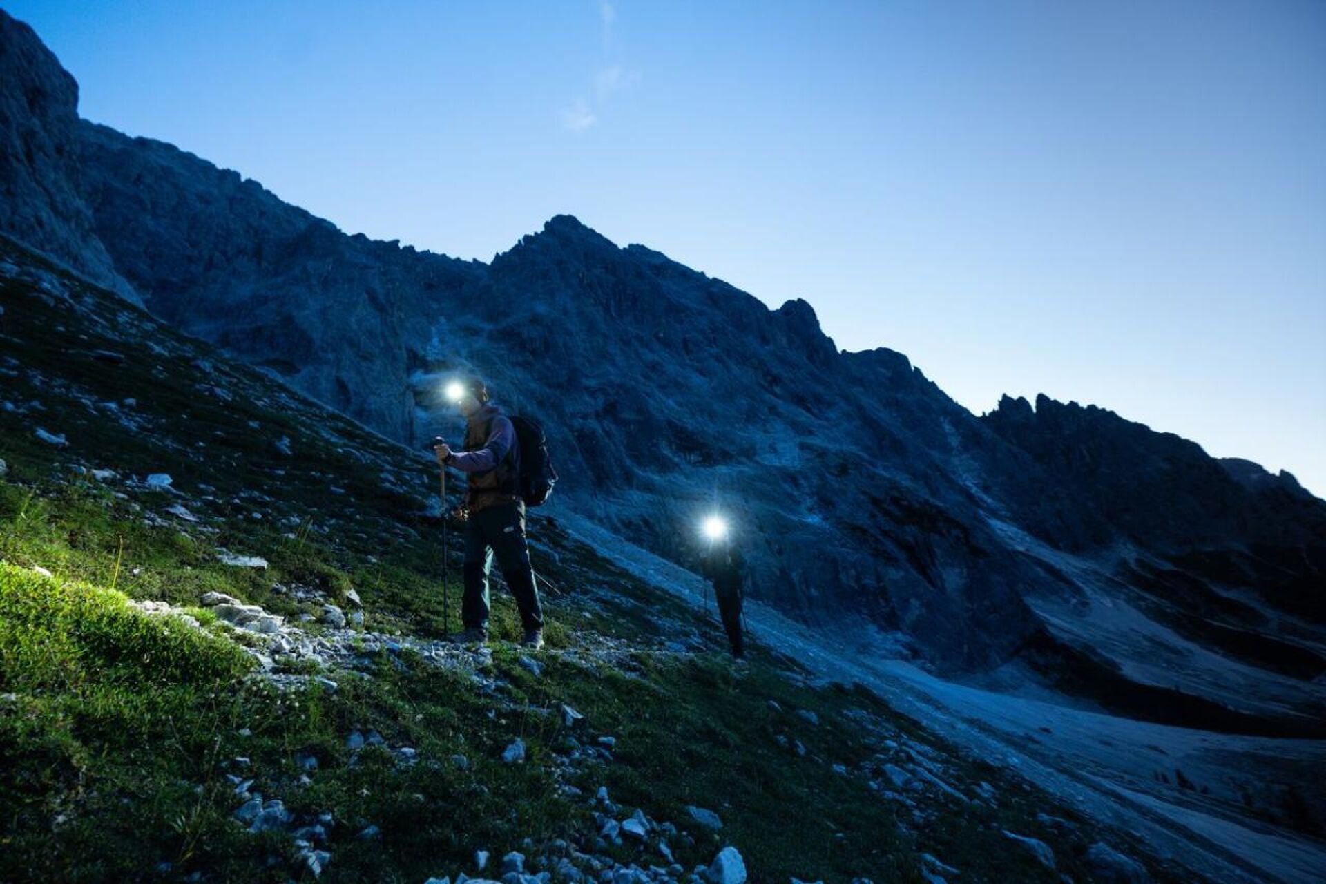 Petzl ACTIK pandelampe