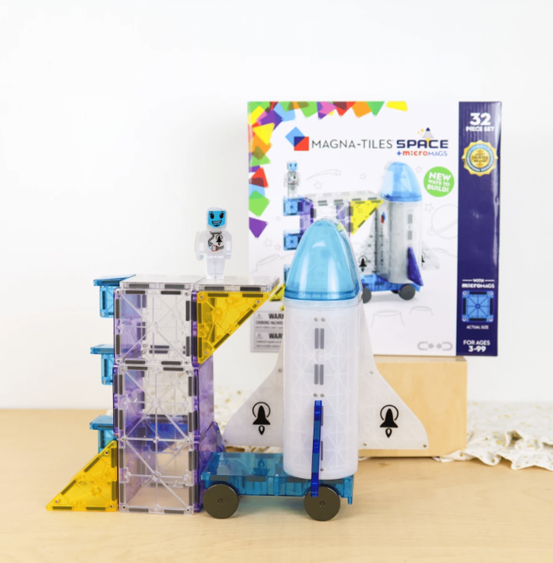 Conjunto de construção magnética Magna-Tiles Space com 32 peças