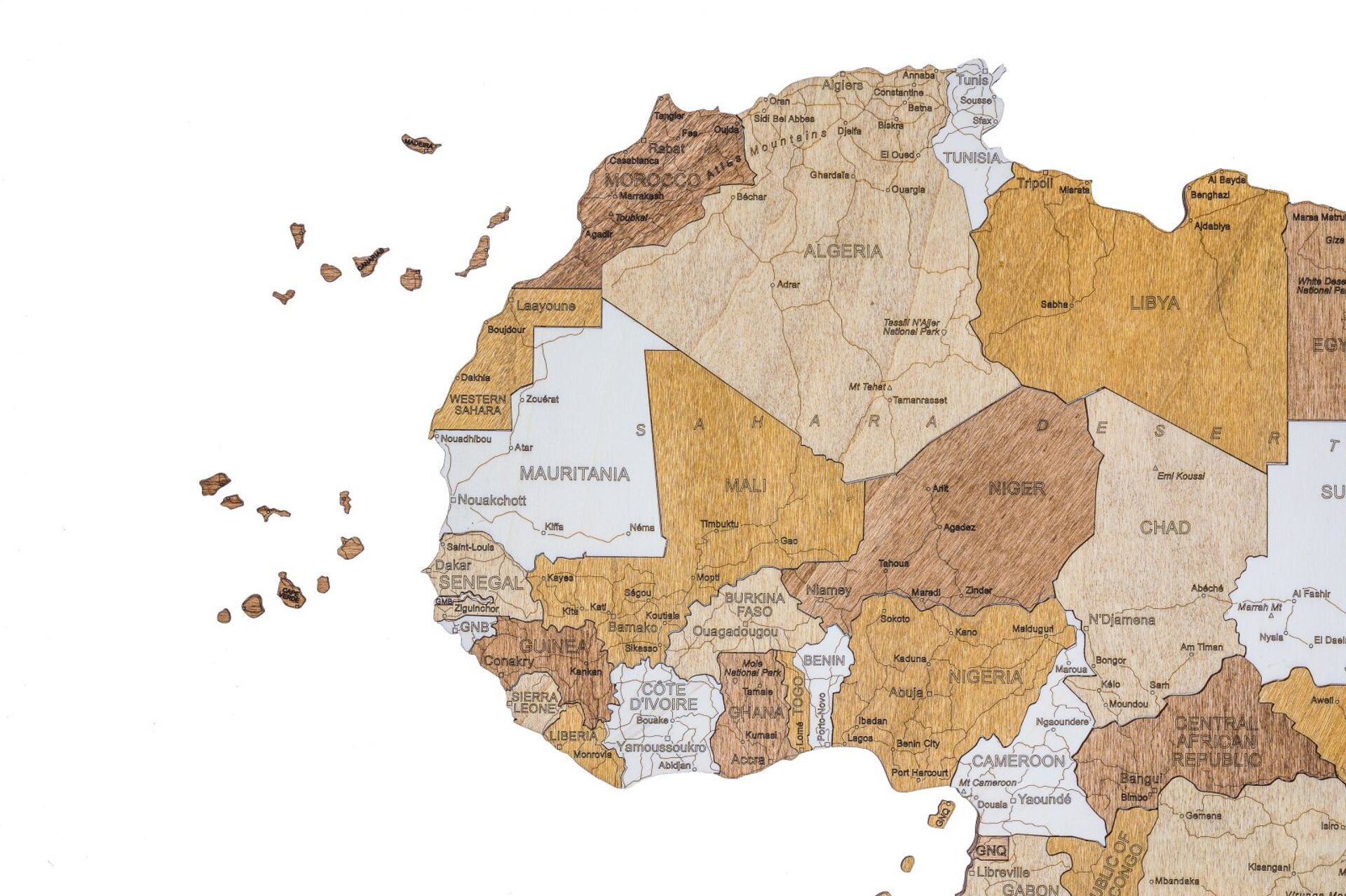Drewniana mapa Afryki