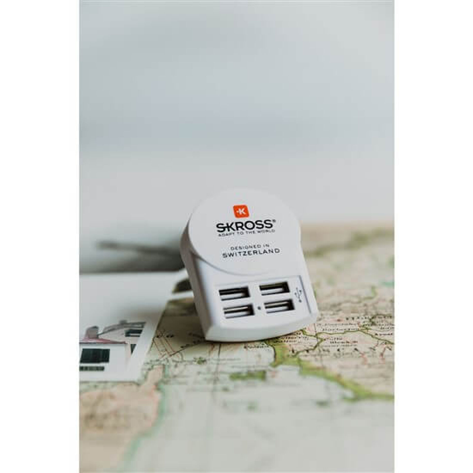 SKROSS Euro USB, 4800mA, adattatore di ricarica con 4 uscite USB