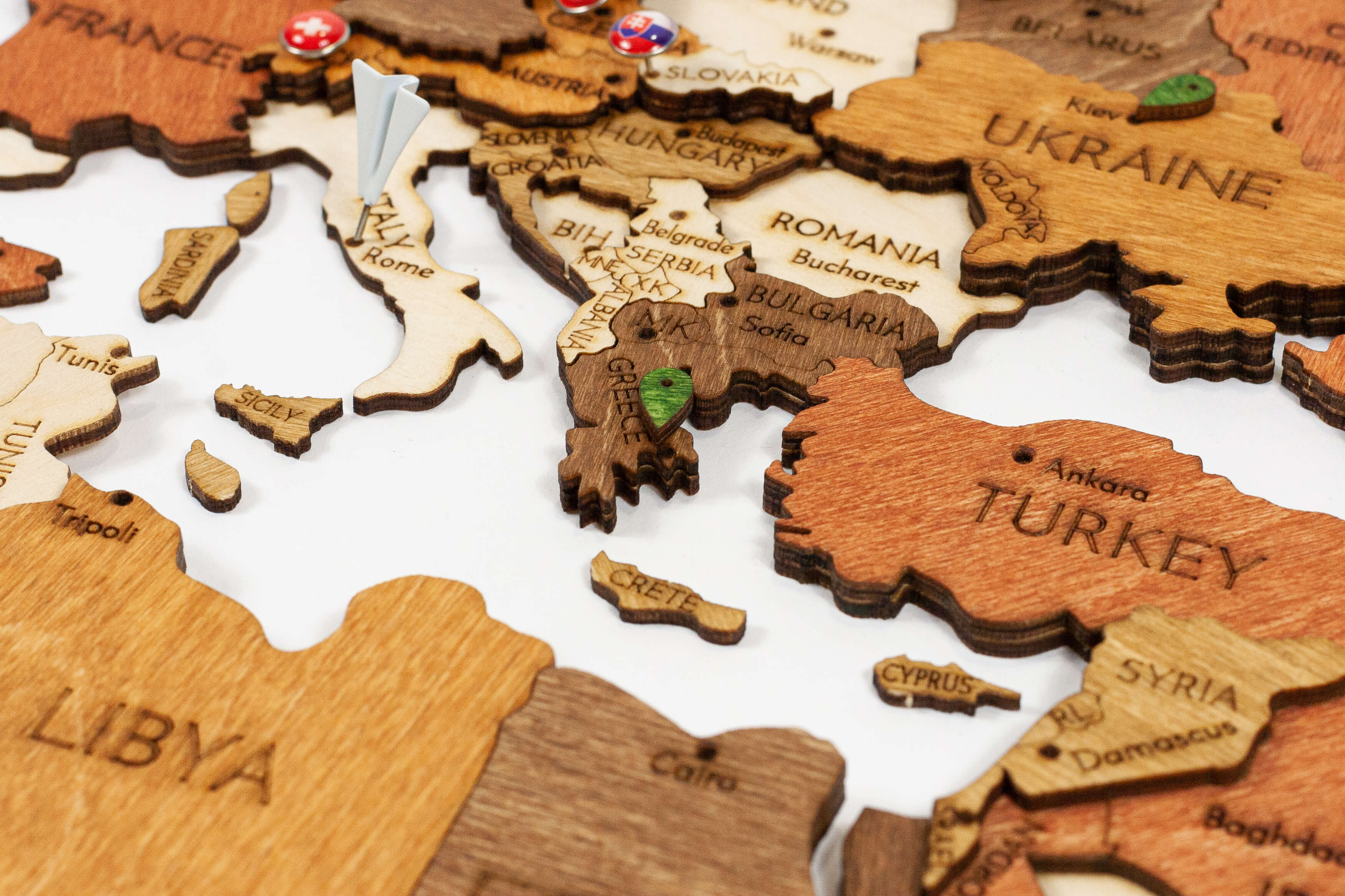 Configure your wooden world map | 68travel