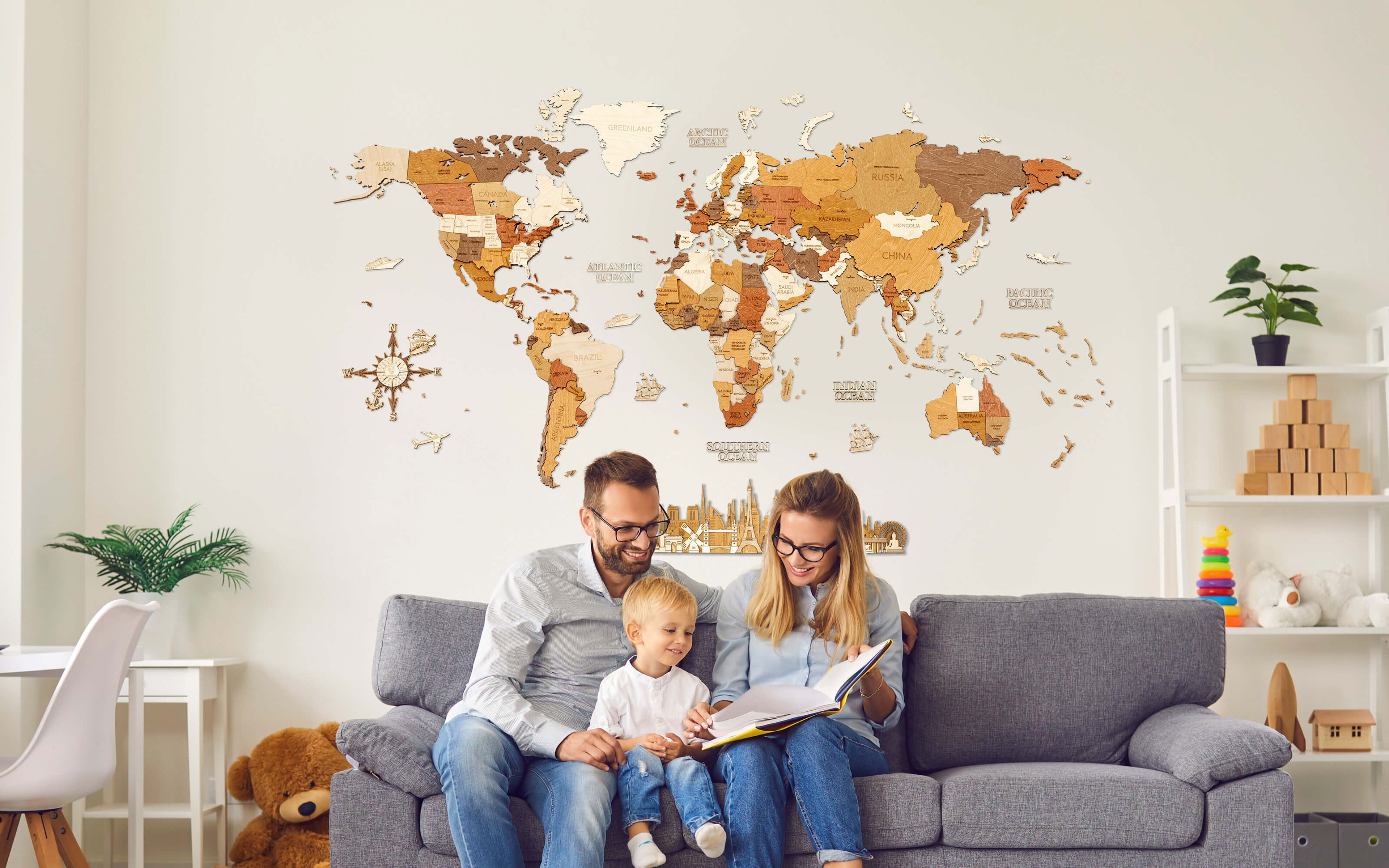 Wooden World Map Wall Decoration