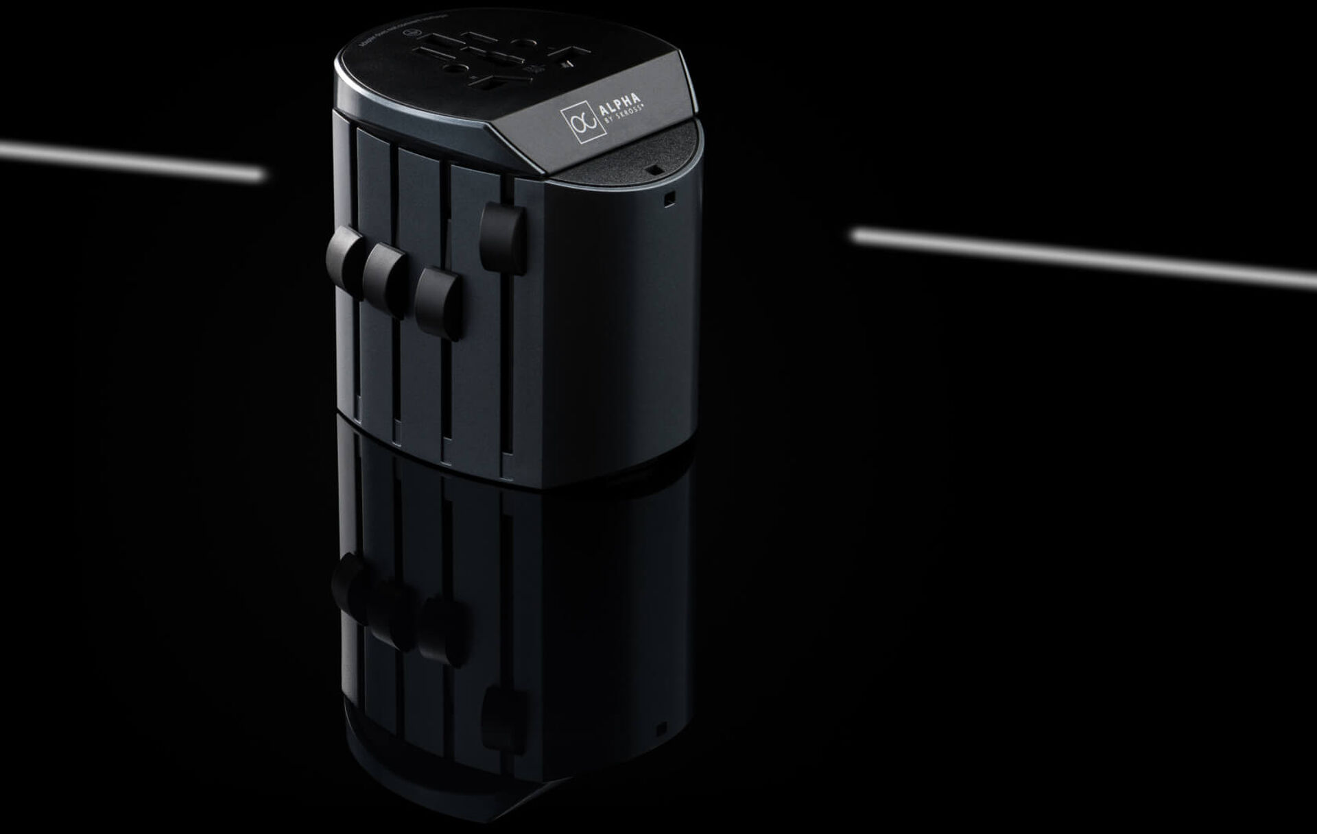SKROSS Alpha Cestovný adaptér