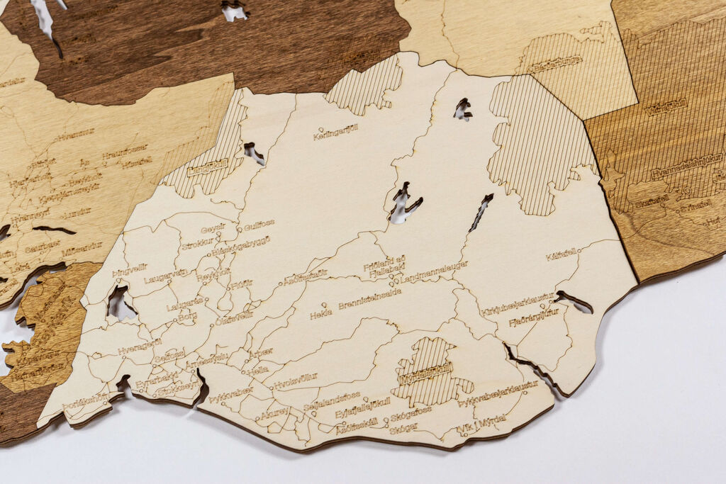 Wooden Map of Iceland | 68travel