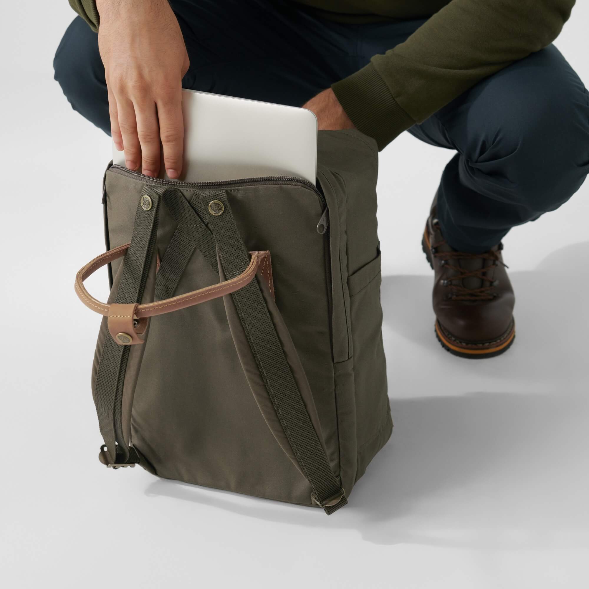 Kanken no 2 laptop 17 top