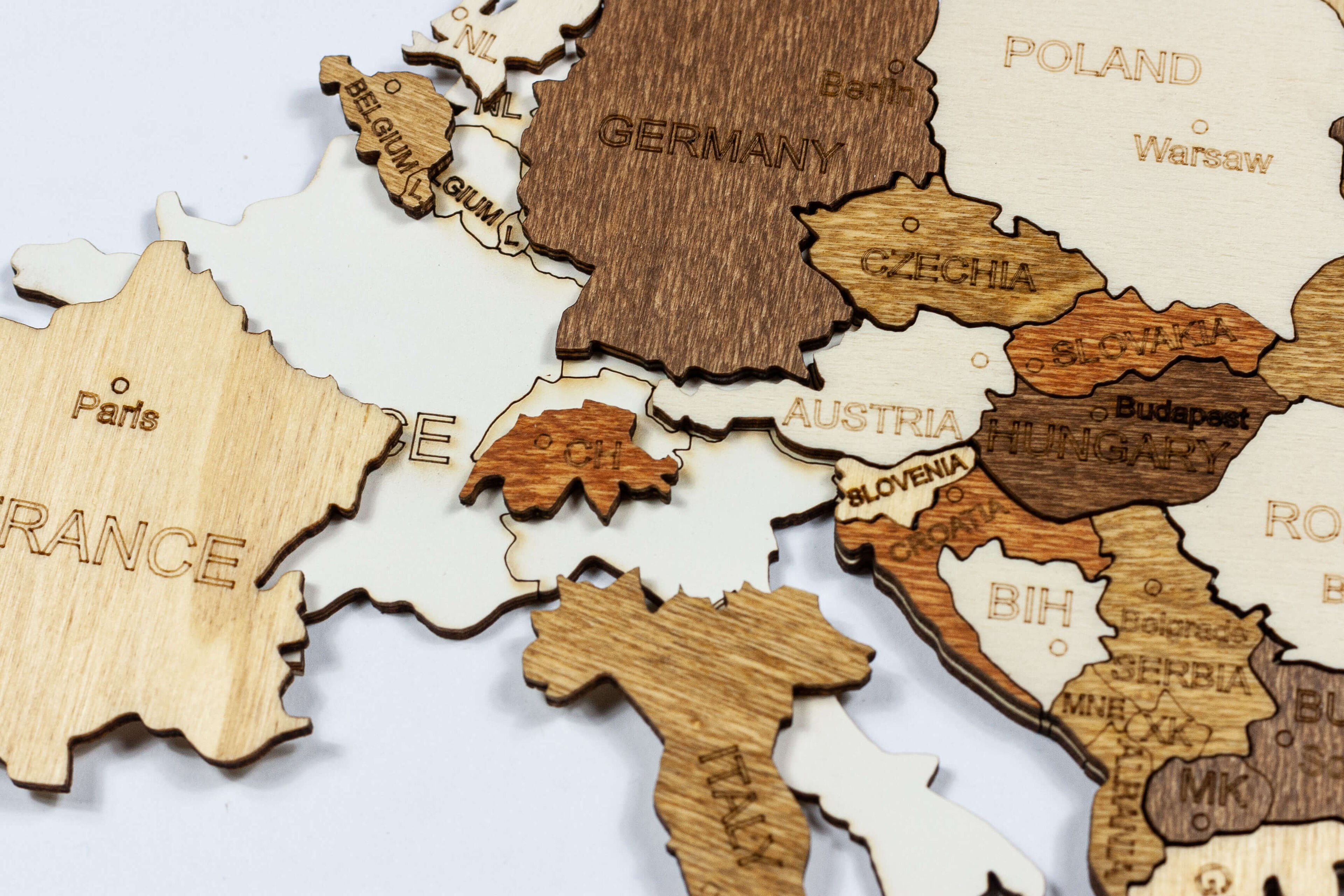 Drevená mapa sveta puzzle