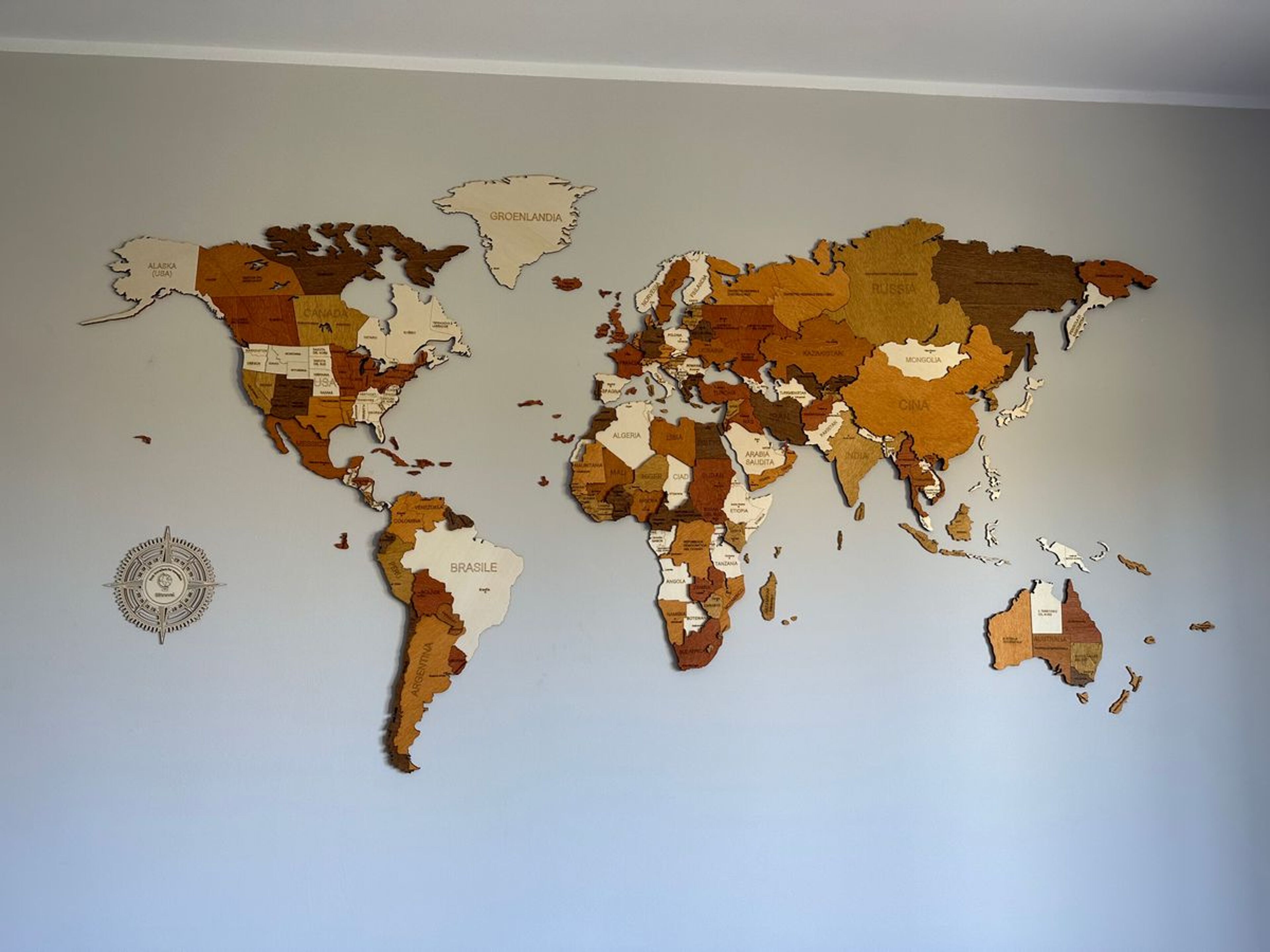 Avis pour Carte du monde en bois - décoration murale - image de Marco Chiola