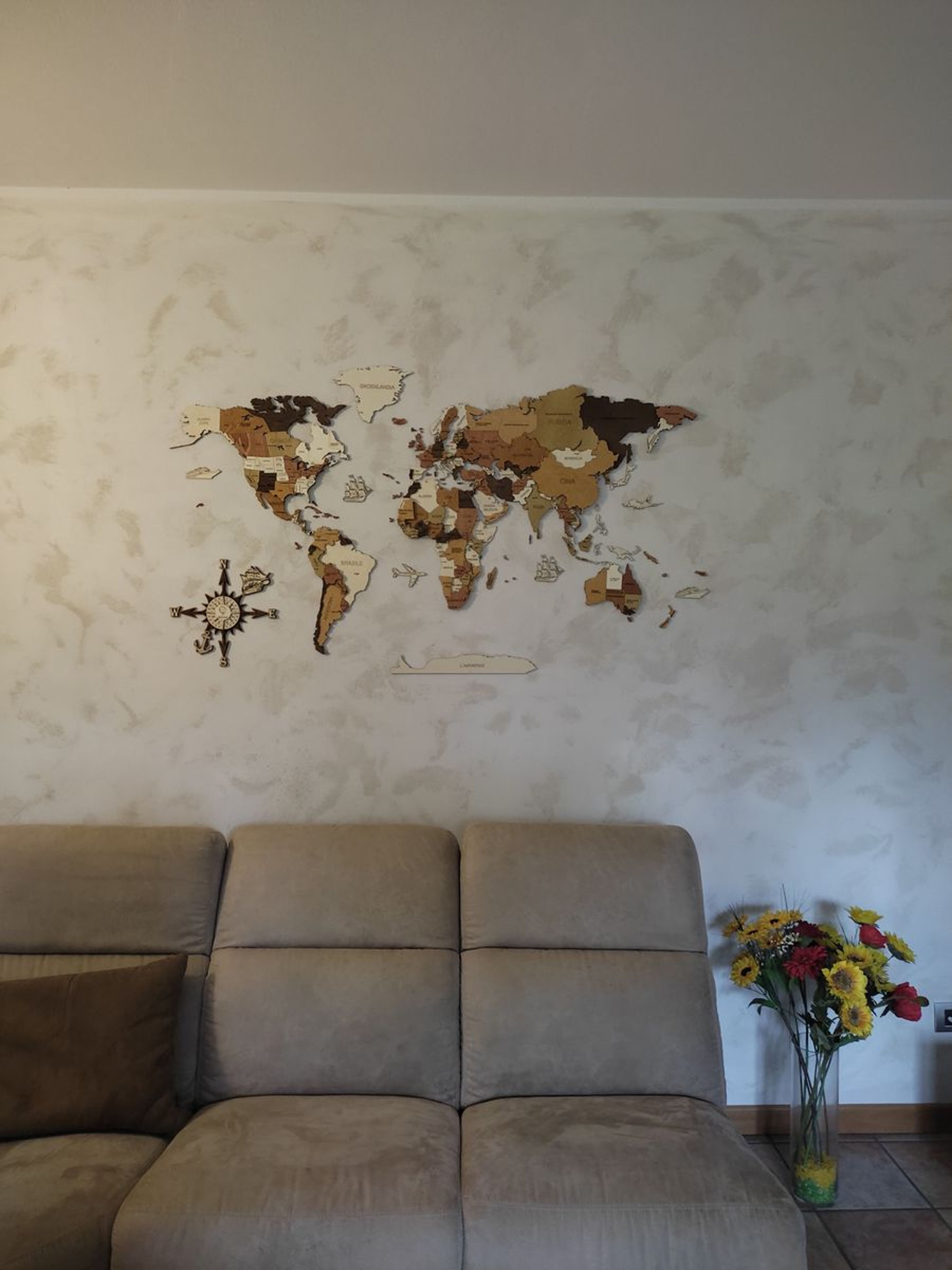 Review for Wooden World Map Wall Decoration - image from Ivano P.