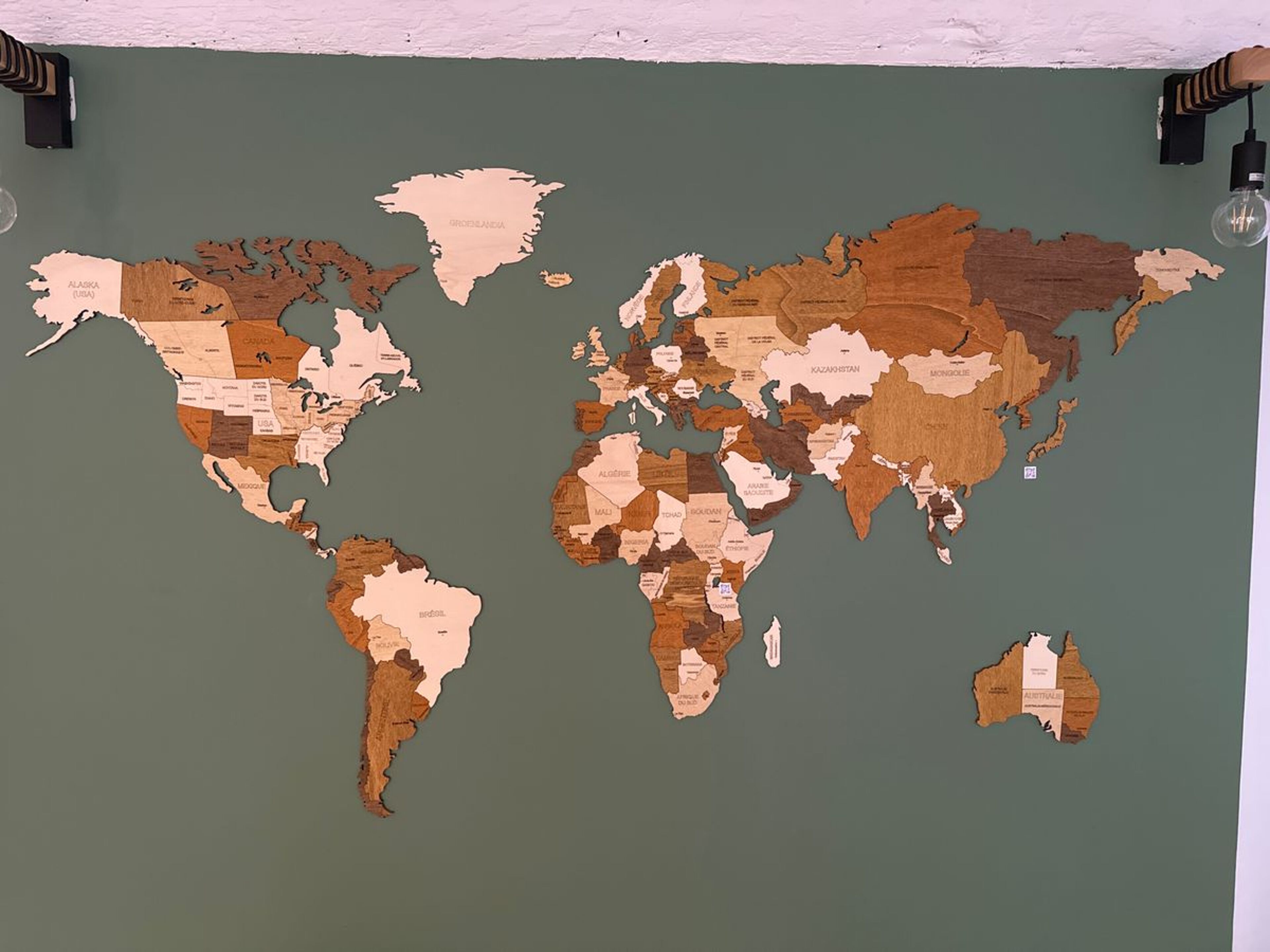 Review for 2D Wooden World Map - image from ADRIEN DEYIRMENDJIAN